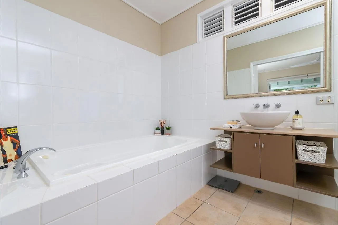 Seascape Holidays Villas On Murphy Street Port Douglas Australia