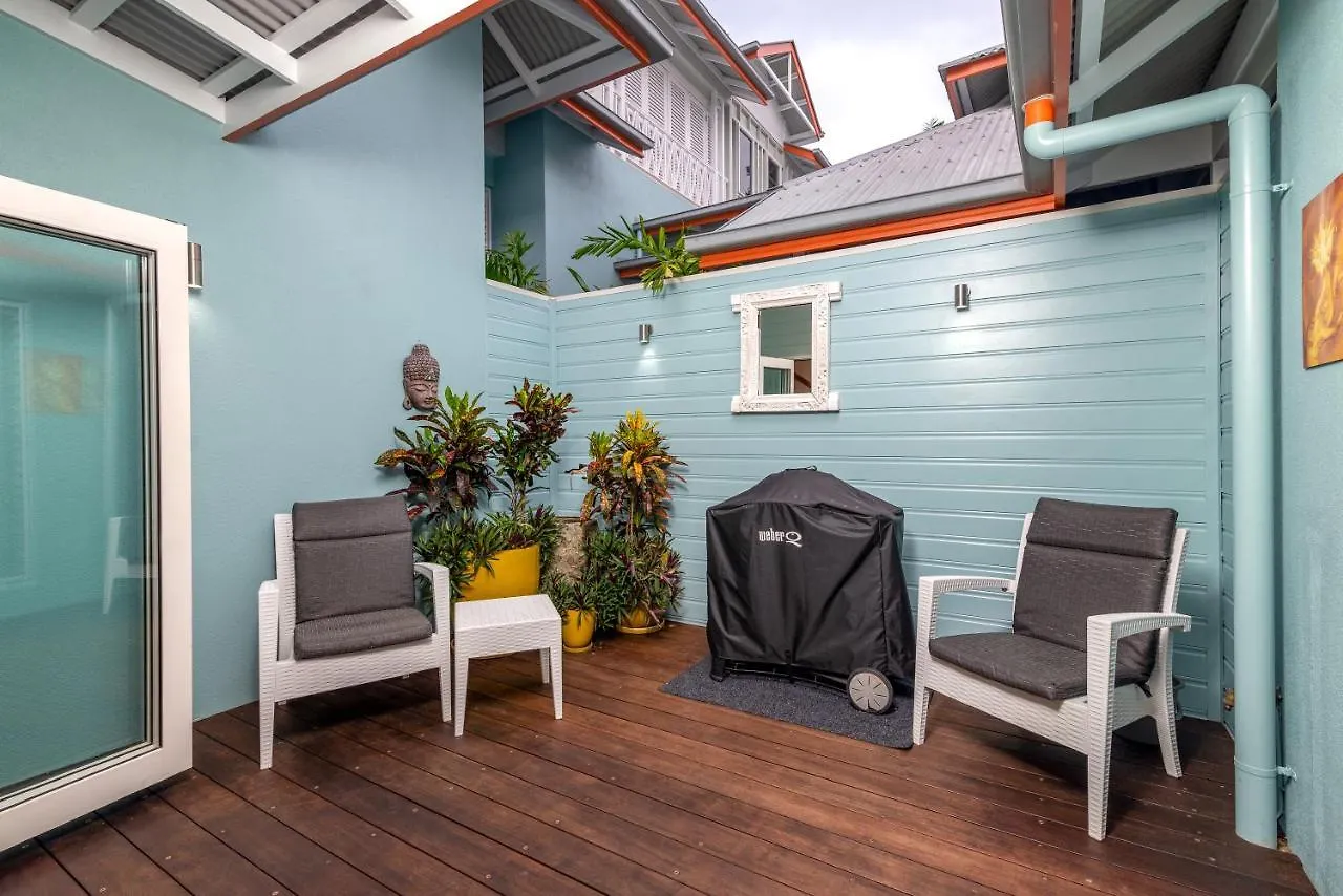 Seascape Holidays Villas On Murphy Street Port Douglas