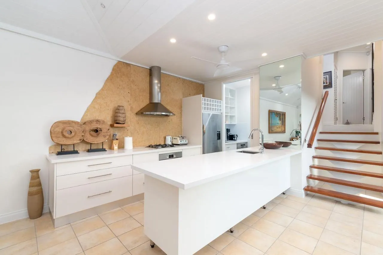 Seascape Holidays Villas On Murphy Street Port Douglas Australia